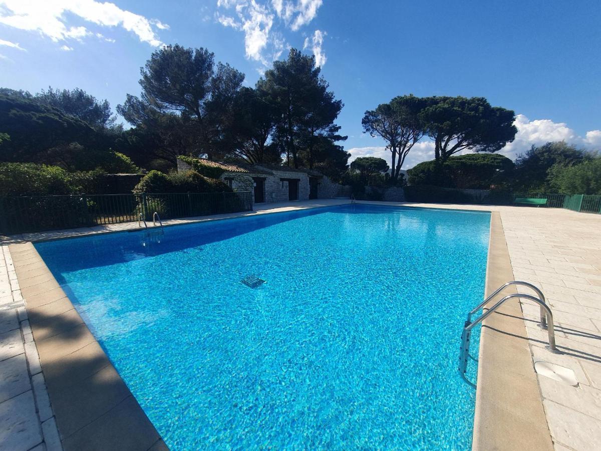 La Maison De La Mer, Golfe De Saint-Tropez Gassin Exterior photo